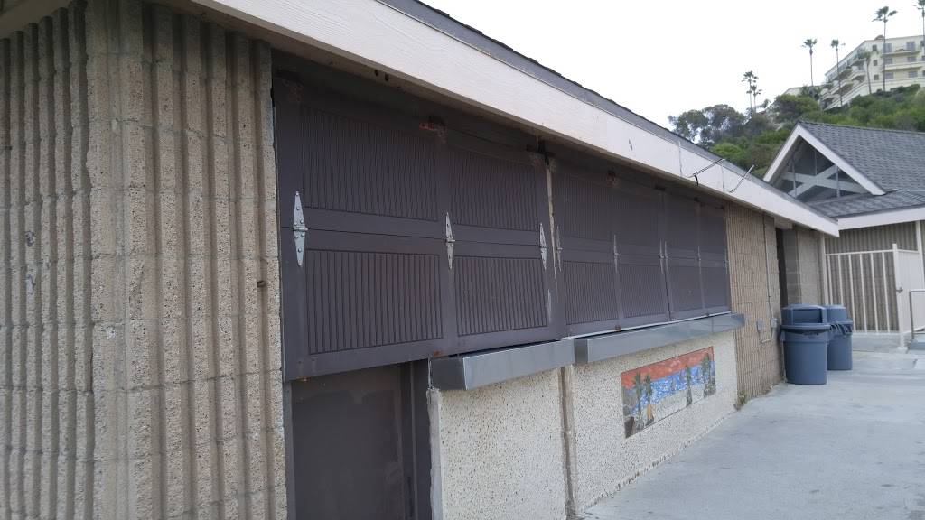 Salt Creek On the Beach Burger | meal takeaway | 33333 Pacific Coast Hwy, Dana Point, CA 92629, USA | 9496611803 OR +1 949-661-1803