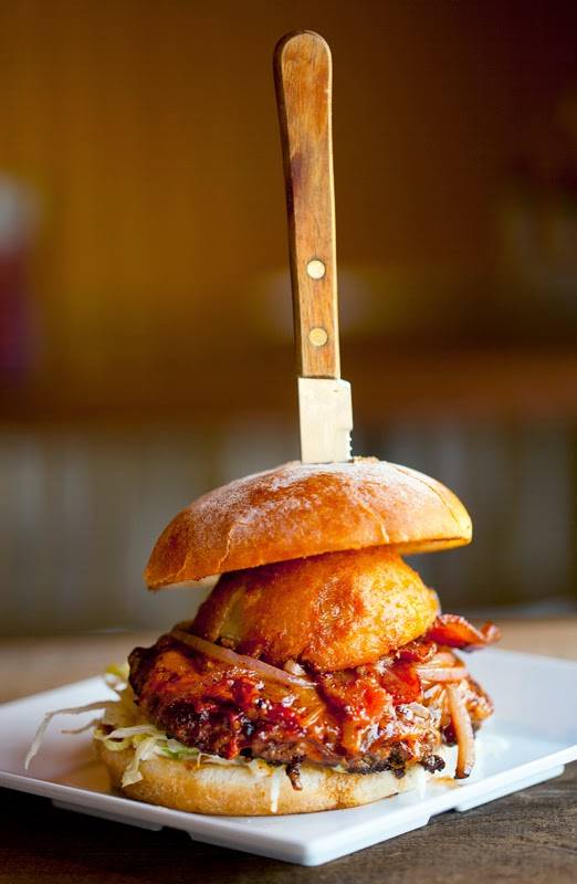 Armadillo Willys Barbecue | restaurant | 1031 N San Antonio Rd, Los Altos, CA 94022, USA | 6509412922 OR +1 650-941-2922