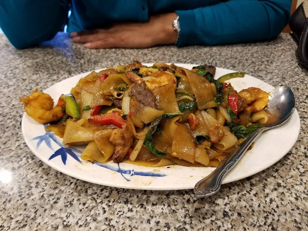 777 Noodle House | restaurant | 4686 University Ave, San Diego, CA 92105, USA | 6192833185 OR +1 619-283-3185