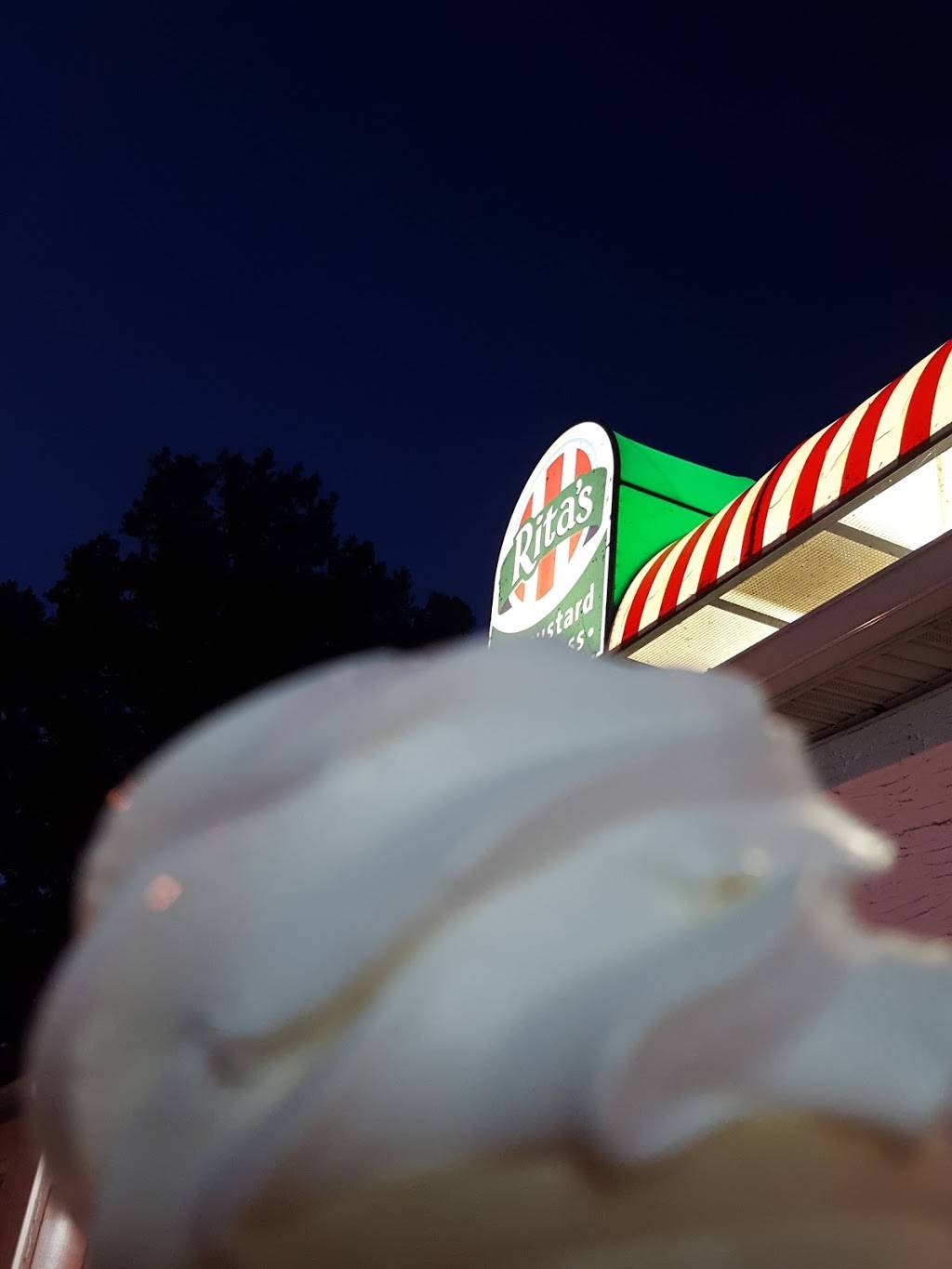 Ritas Italian Ice & Frozen Custard | restaurant | 290 S Reading Rd, Ephrata, PA 17522, USA | 7174666161 OR +1 717-466-6161