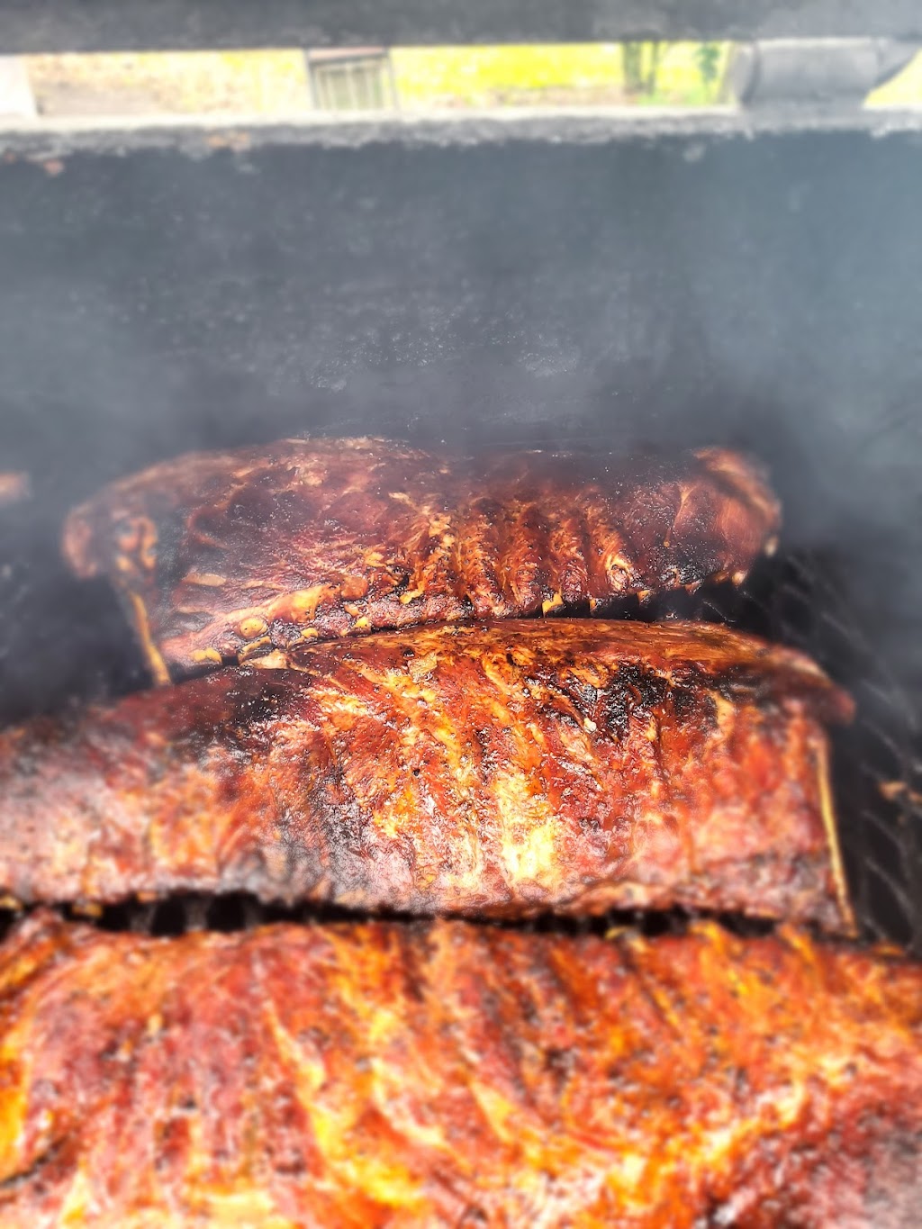 T J & D Barbeque | restaurant | Beach Blvd, Jacksonville, FL 32207, USA | 9043335507 OR +1 904-333-5507