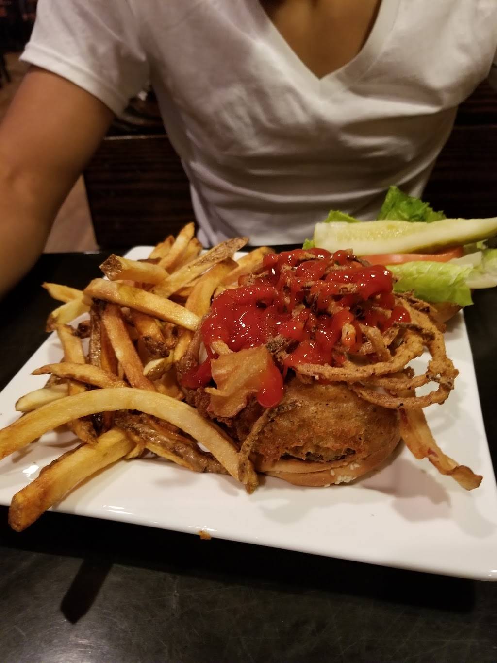 Skeleton Key Bar and Grille | restaurant | 4300 Portsmouth Blvd, Chesapeake, VA 23321, USA | 7574652600 OR +1 757-465-2600