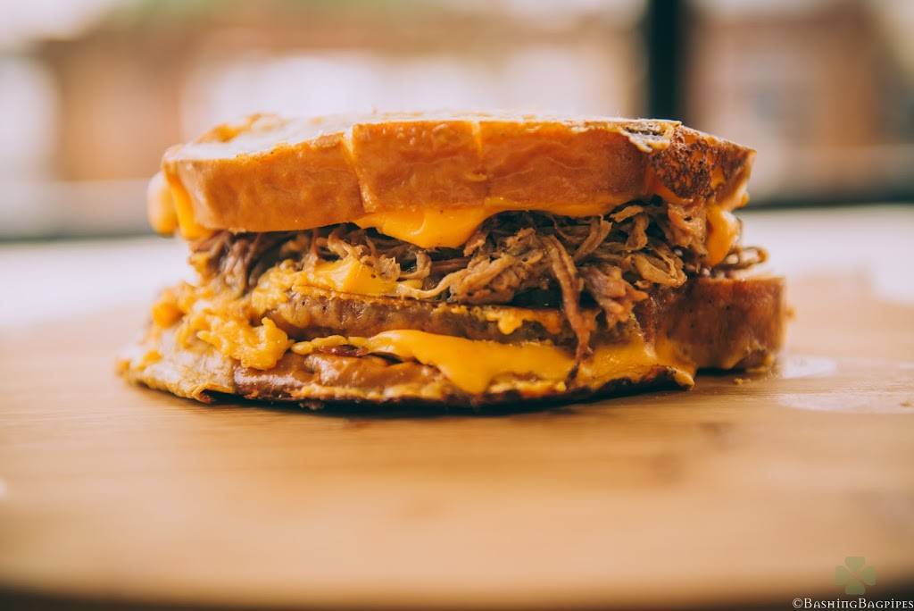 Voodoo Smokehouse | restaurant | 104 N Maple St, Lebanon, TN 37087, USA | 6157844235 OR +1 615-784-4235