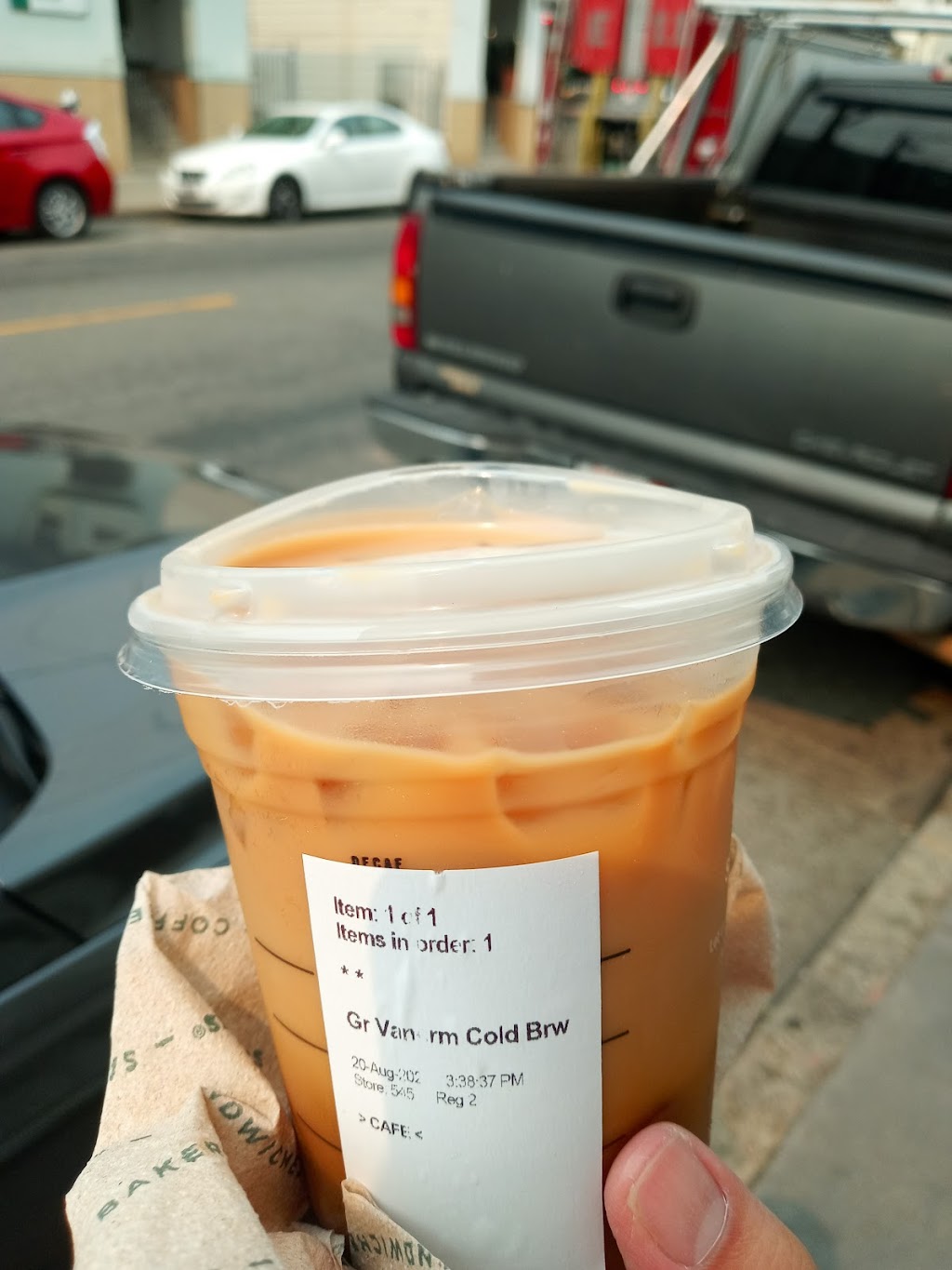 Starbucks | cafe | 3995 24th St, San Francisco, CA 94114, USA | 4158261118 OR +1 415-826-1118