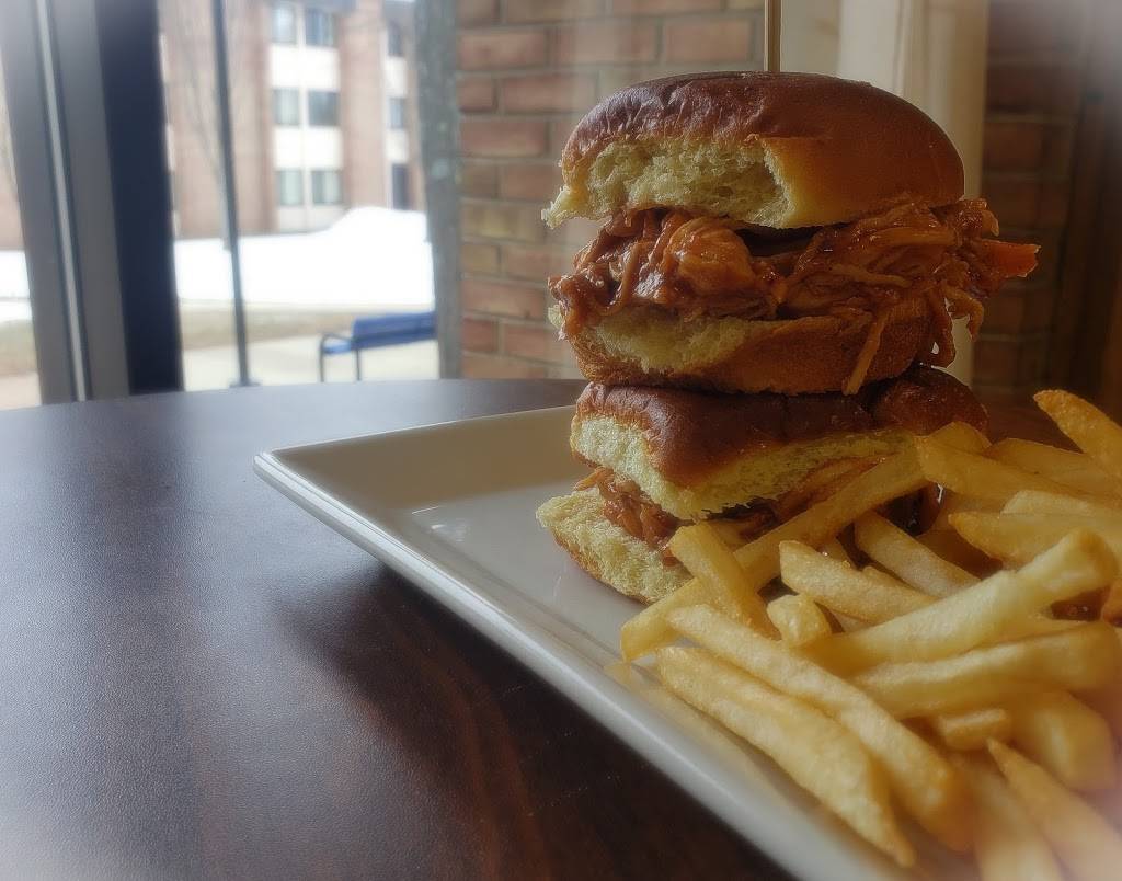 Iron Horse Cafe - NCMC | restaurant | 1515 Howard St, Petoskey, MI 49770, USA | 2314396391 OR +1 231-439-6391