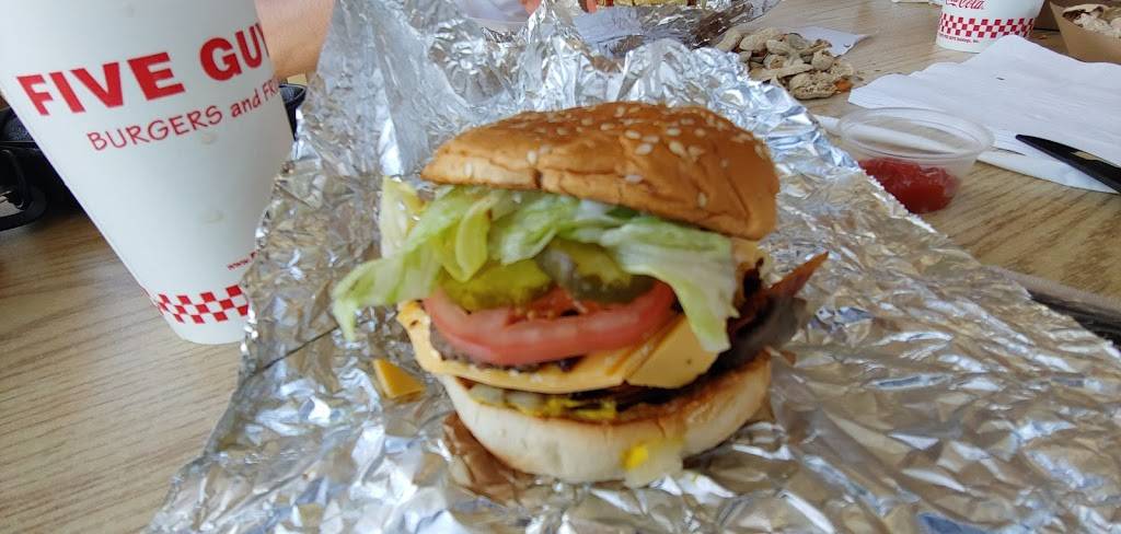 Five Guys | meal takeaway | 1767 Madison St, Clarksville, TN 37043, USA | 9319194344 OR +1 931-919-4344