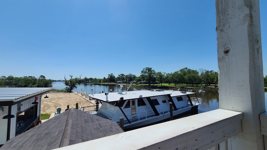 High Tides | restaurant | 3109 Texas Ave, Bridge City, TX 77611, USA | 4097925001 OR +1 409-792-5001