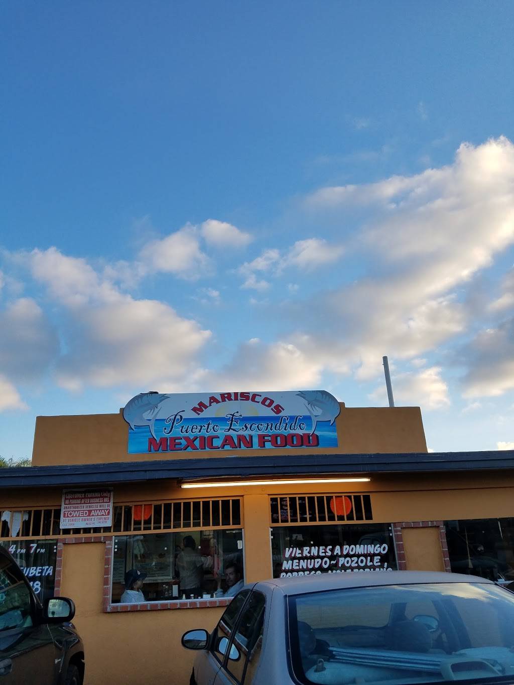 Mariscos Puerto Escondido | restaurant | 12572 Garden Grove Blvd, Garden Grove, CA 92843, USA | 7145306990 OR +1 714-530-6990