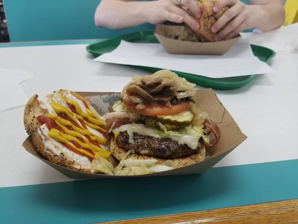 Char-Hut | restaurant | 12221 Taft St, Pembroke Pines, FL 33026, USA | 9544381954 OR +1 954-438-1954