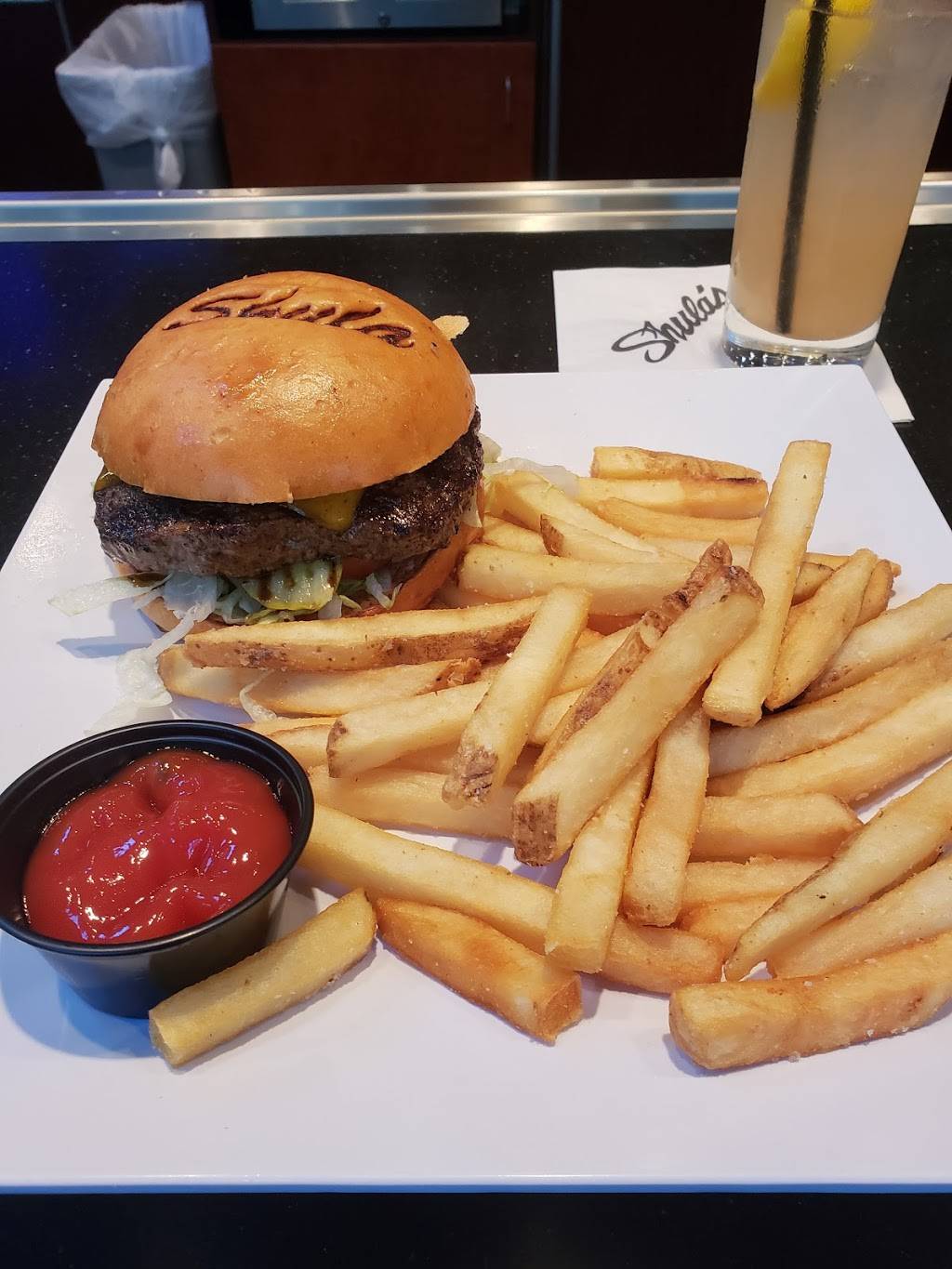 Shulas Bar & Grill | restaurant | Jacksonville International Airport (JAX), Concourse A, 2400 Yankee Clipper Dr, Jacksonville, FL 32218, USA | 9046617072 OR +1 904-661-7072