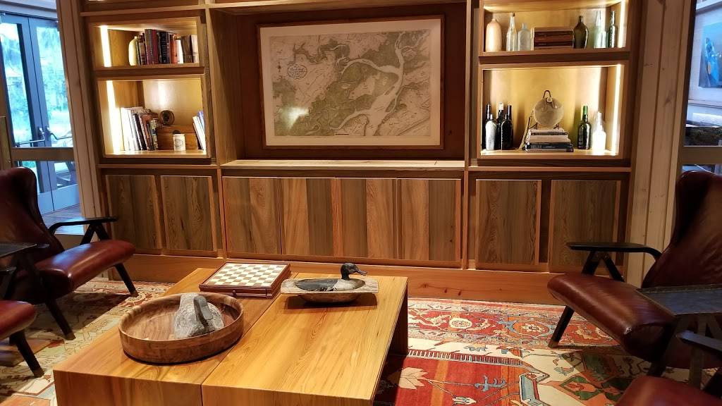 Coles | restaurant | 664 Moreland Rd, Bluffton, SC 29910, USA | 8438366250 OR +1 843-836-6250