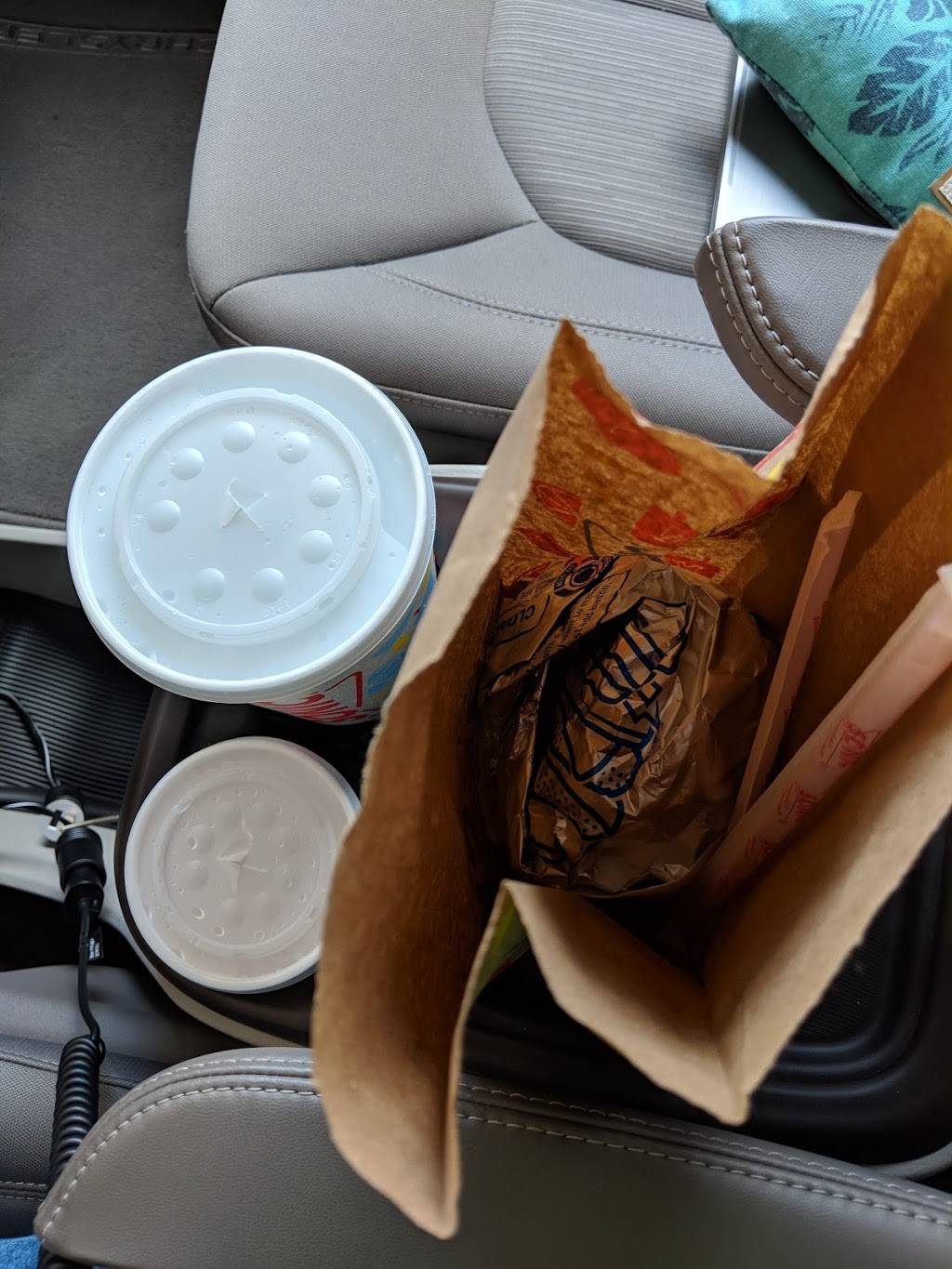 Sonic Drive-In | restaurant | 5240 Us Highway 60 West, Paducah, KY 42001, USA | 2704422881 OR +1 270-442-2881