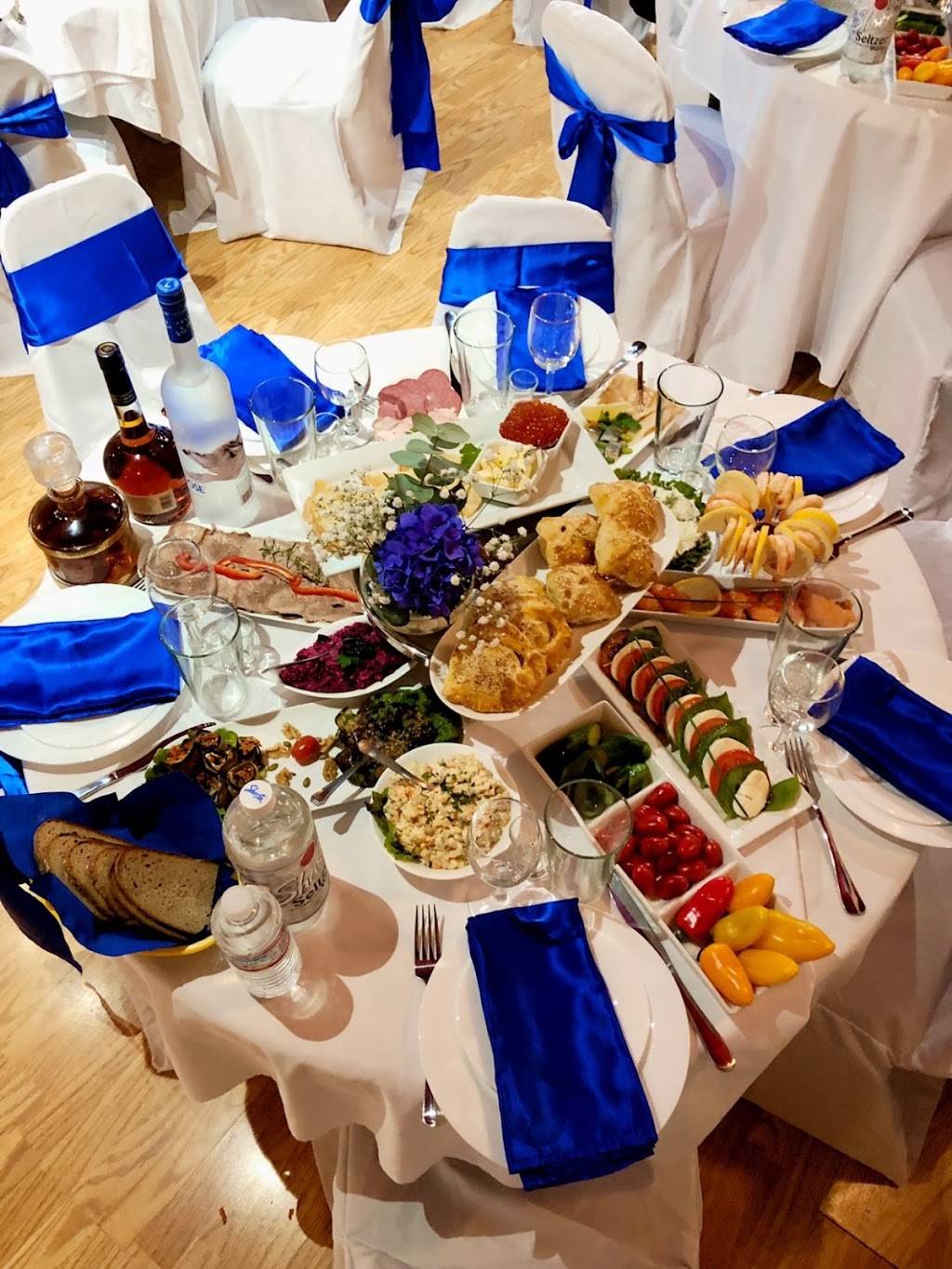 European Foods | restaurant | 13520 Aurora Ave N, Seattle, WA 98133, USA | 2063612583 OR +1 206-361-2583