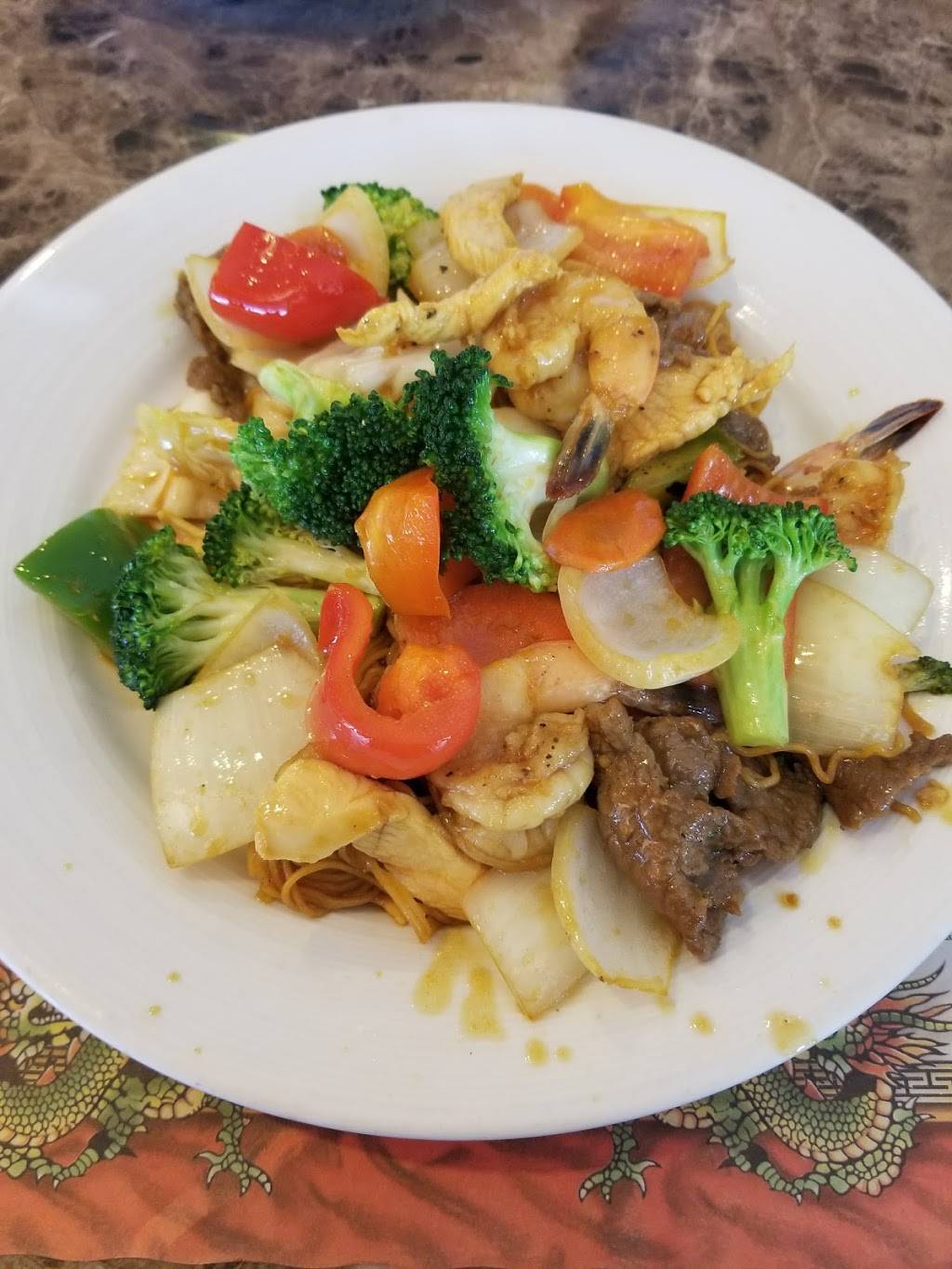 Pho Noodle House | restaurant | 646 N Rose Dr, Placentia, CA 92870, USA | 7145723907 OR +1 714-572-3907