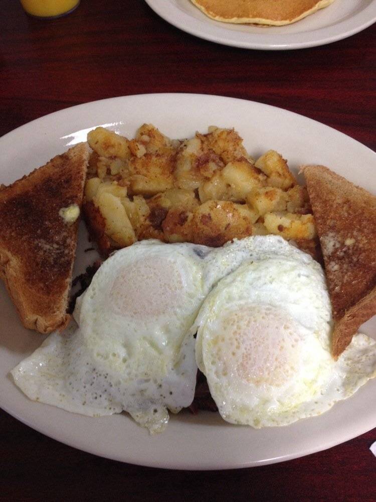 Theos Breakfast & Lunch | restaurant | 681 Pleasant St, Paxton, MA 01612, USA | 5084591330 OR +1 508-459-1330