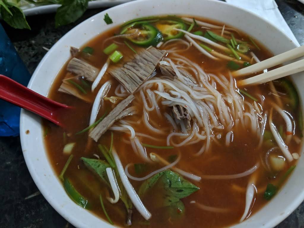 Pho Anh Dao | restaurant | 1915 18th St NW, Washington, DC 20009, USA | 2022321800 OR +1 202-232-1800