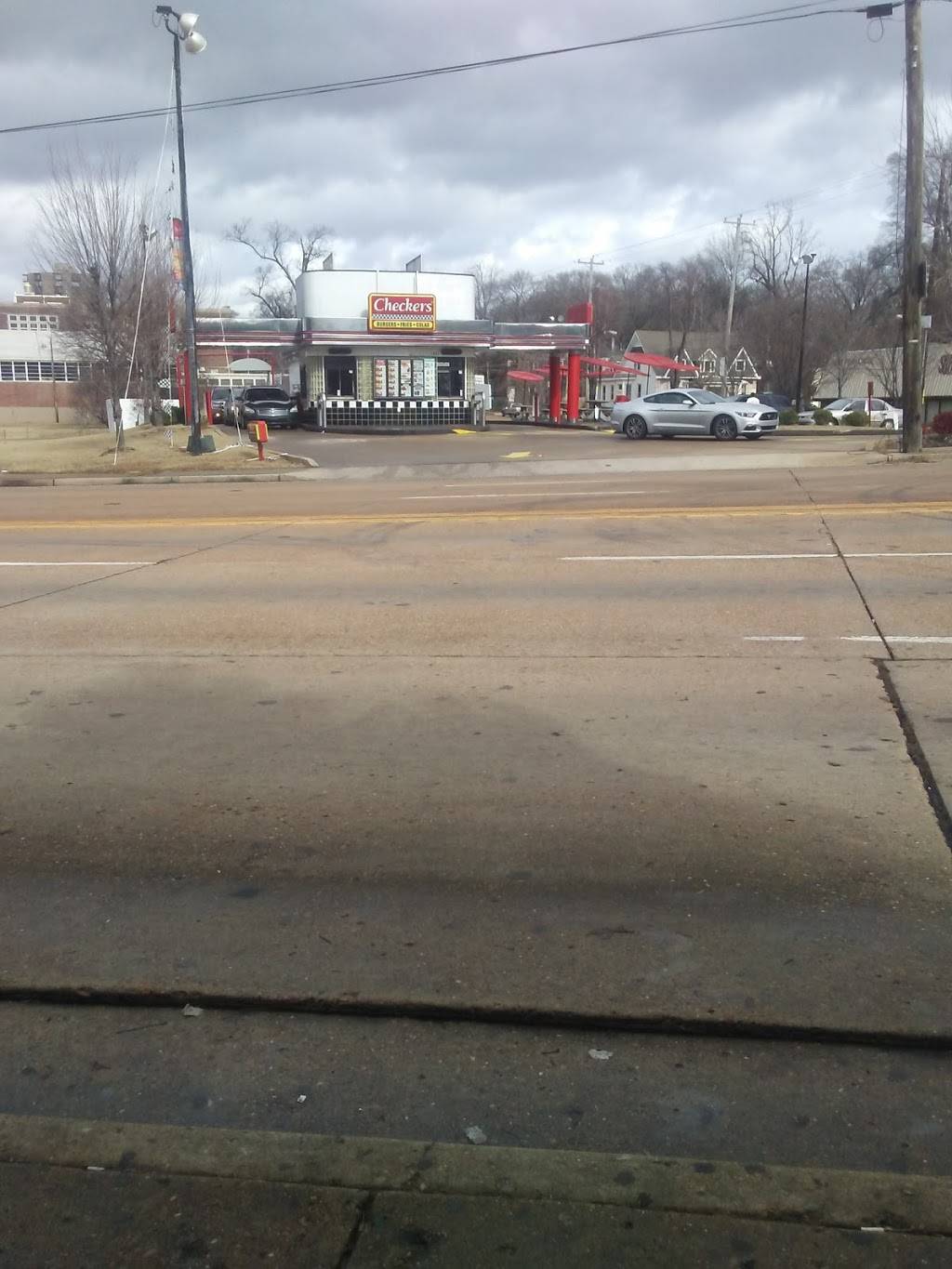 Checkers | restaurant | 631 S Bellevue Blvd, Memphis, TN 38104, USA | 9017229090 OR +1 901-722-9090