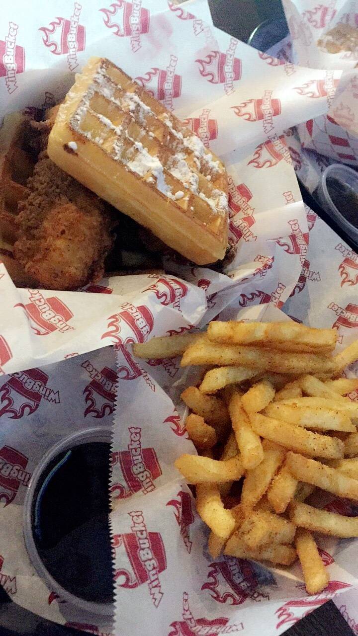 Wing Bucket | restaurant | 305 FM1382, Cedar Hill, TX 75104, USA | 4695750054 OR +1 469-575-0054
