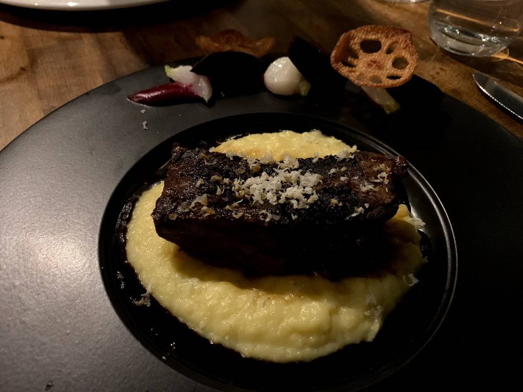 iconiq | restaurant | 1421 31st Ave S, Seattle, WA 98144, USA | 2065687715 OR +1 206-568-7715