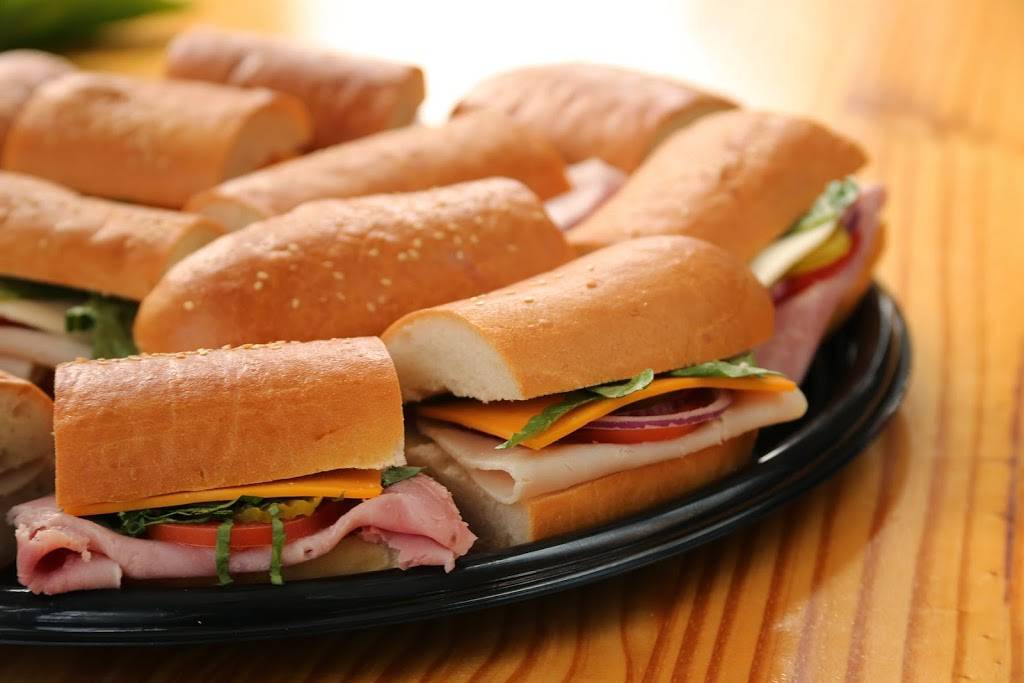 Picnic Basket Restaurant | meal delivery | W329 N4492 Lakeland Dr, Nashotah, WI 53058, USA | 2623676288 OR +1 262-367-6288