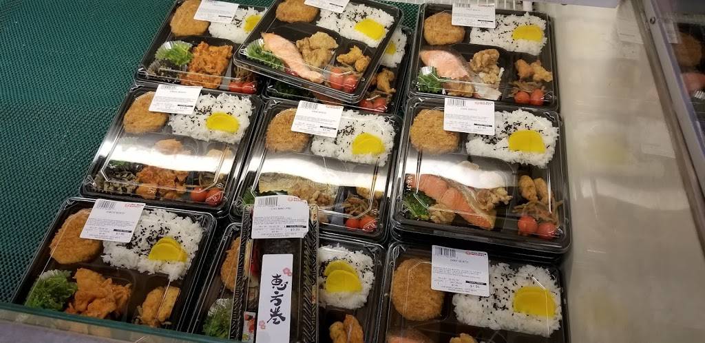 One World Market | restaurant | 42705 Grand River Ave #102b, Novi, MI 48375, USA | 2483740844 OR +1 248-374-0844