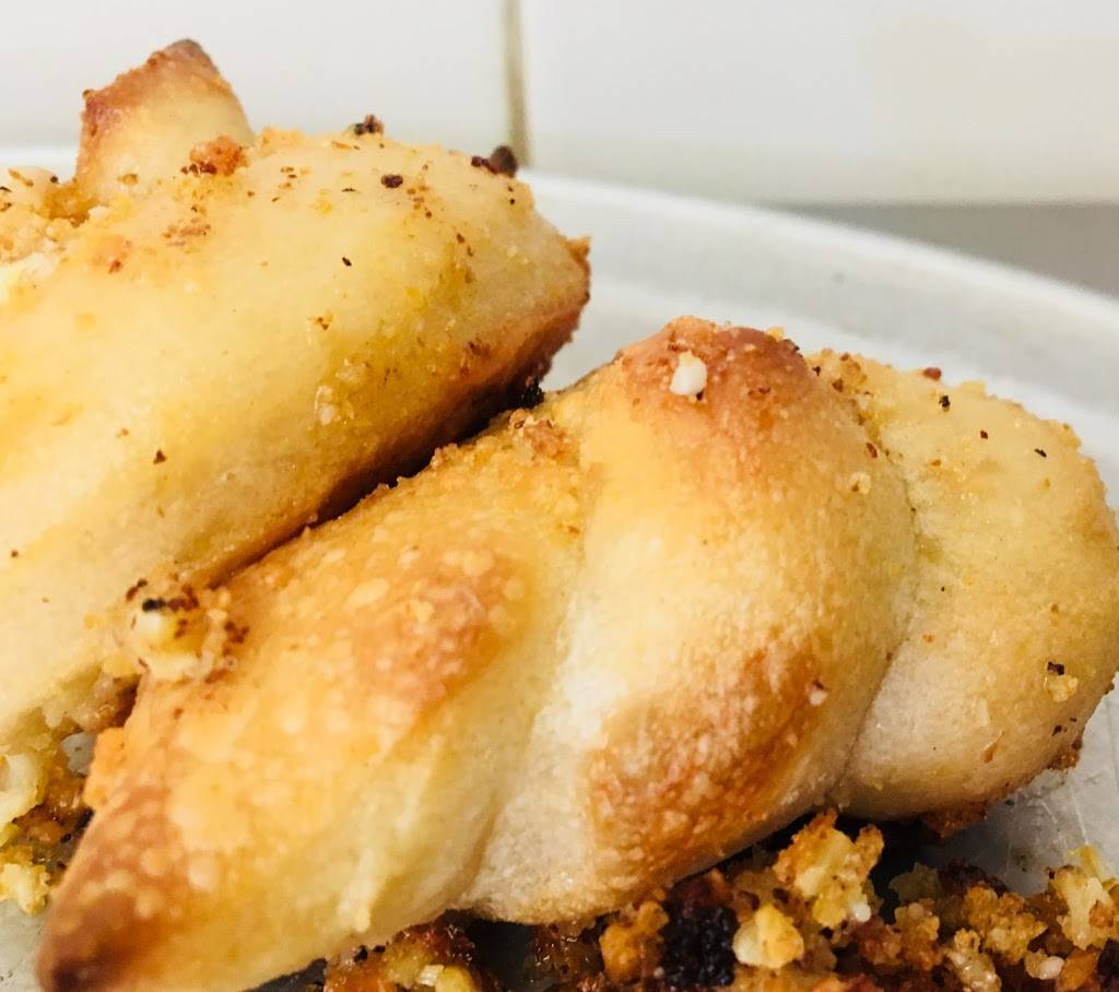 Village Pizza of Nags Head | meal delivery | 5205 S Croatan Hwy, Nags Head, NC 27959, USA | 2522555255 OR +1 252-255-5255