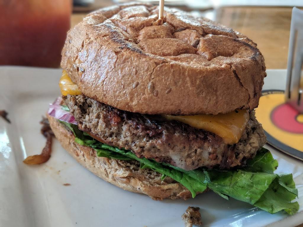 The Corner Drafthouse | restaurant | 495 Laurel St, San Diego, CA 92101, USA | 6192552631 OR +1 619-255-2631