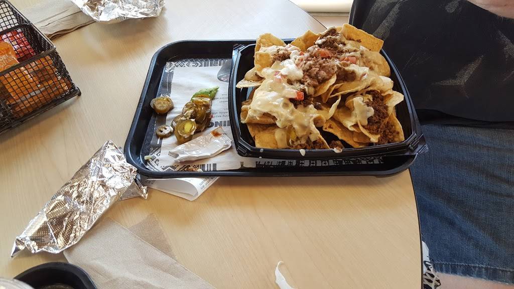 Del Taco | meal takeaway | 1428 Arimo Rd, Lake Point, UT 84074, USA | 8012507123 OR +1 801-250-7123