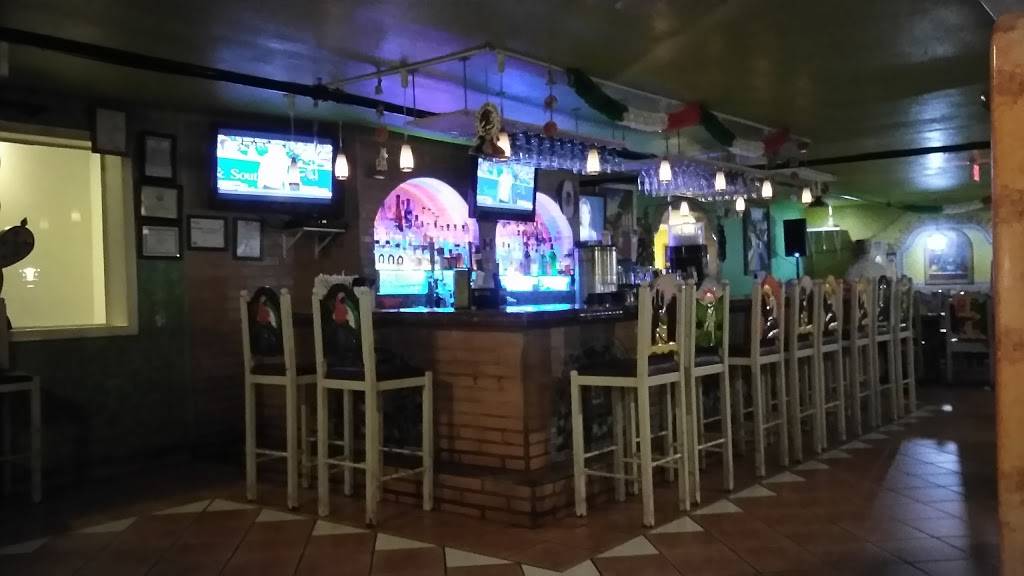 Mi Mexico Lindo | restaurant | 5 Pleasant St, Methuen, MA 01844, USA | 9786822271 OR +1 978-682-2271