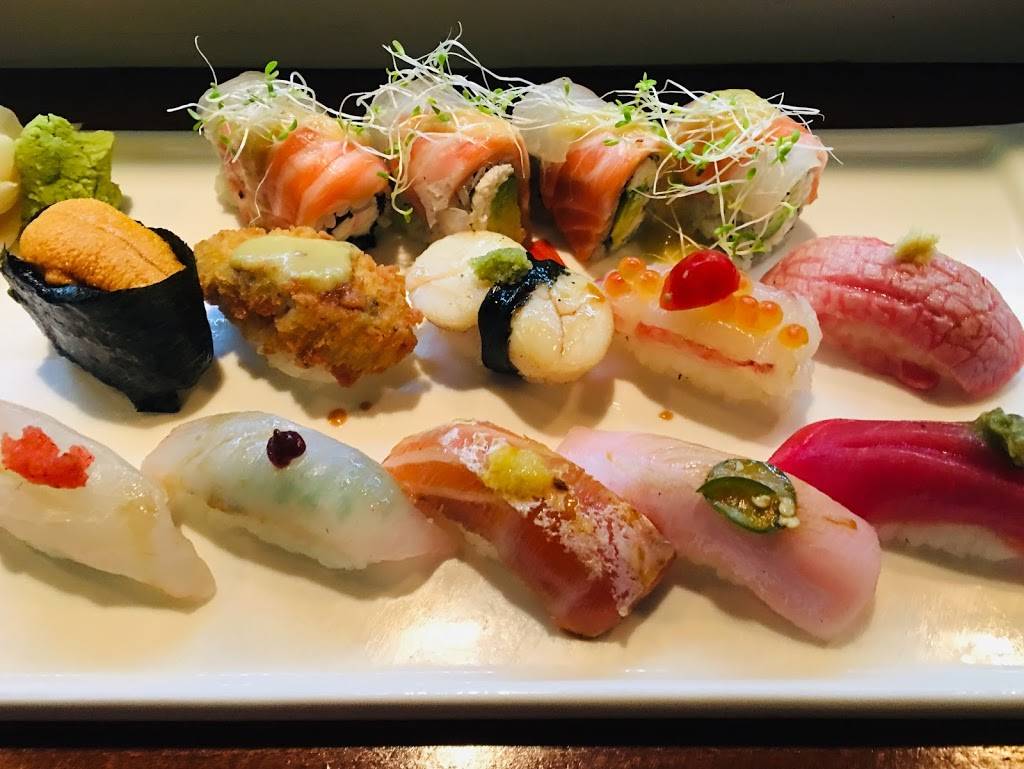 Shoga Sushi & Oyster Bar | restaurant | 300 E 88th St, New York, NY 10128, USA | 2122894635 OR +1 212-289-4635