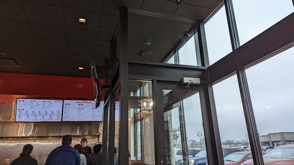 Chick&Shake | restaurant | 9611 Calumet Ave, Munster, IN 46321, USA | 2199224976 OR +1 219-922-4976