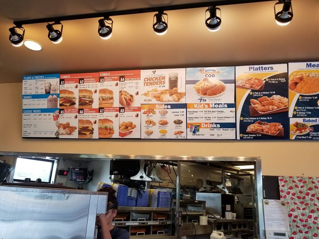 Long John Silvers | restaurant | 32 Patrick Henry Way, Charles Town, WV 25414, USA | 3047253069 OR +1 304-725-3069