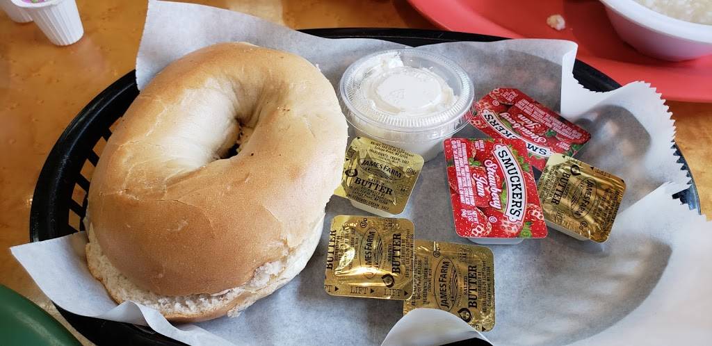 Tower Deli and Diner | restaurant | 2315 S University Dr, Davie, FL 33324, USA | 9544528202 OR +1 954-452-8202