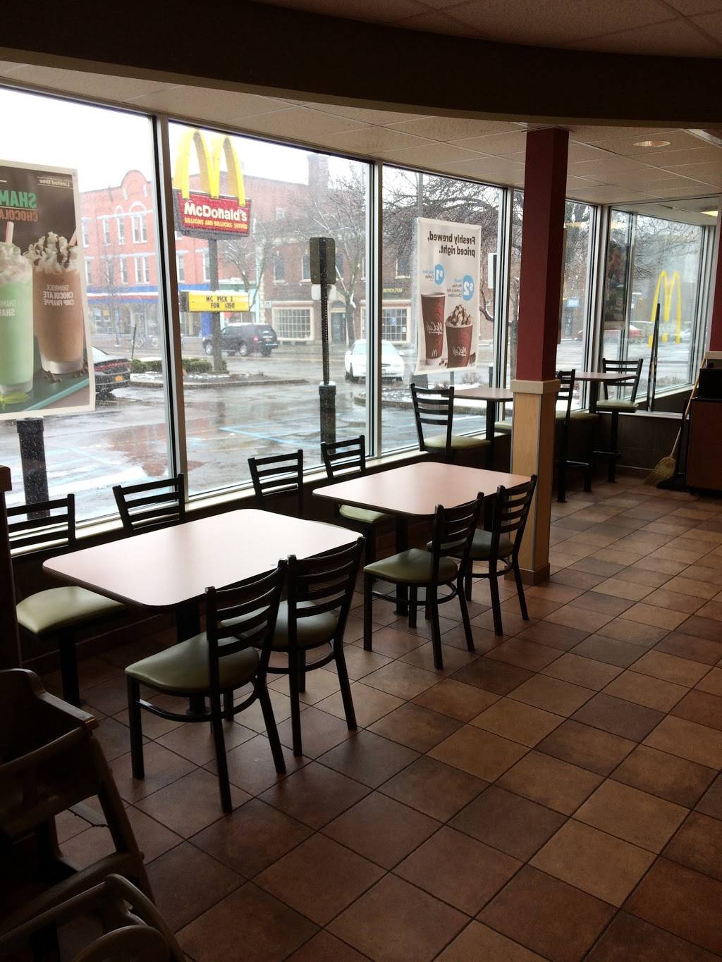 McDonalds | cafe | 420 Monroe Ave, Rochester, NY 14607, USA | 5852712547 OR +1 585-271-2547