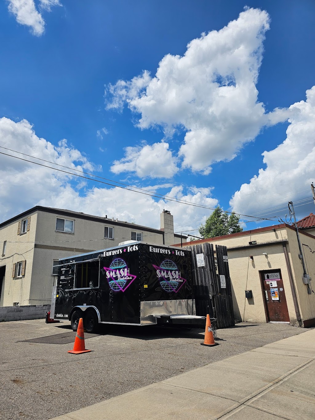 Smash Buddies | restaurant | Columbus, OH 43215, USA | 6147067879 OR +1 614-706-7879