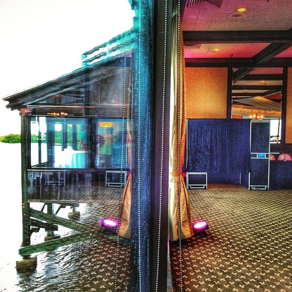 Rusty Pelican Tampa Restaurant | restaurant | 2425 N Rocky Point Dr, Tampa, FL 33607, USA | 8132811943 OR +1 813-281-1943