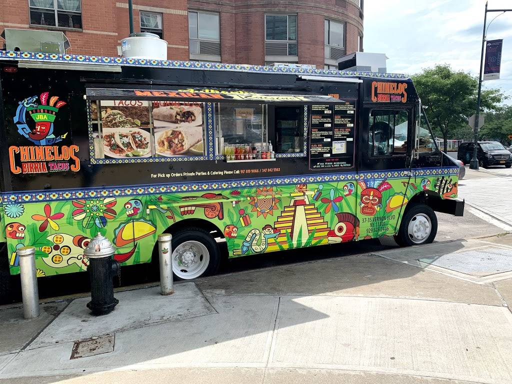 Chinelos Birria Tacos | restaurant | 4-09 Center Blvd, Queens, NY 11101, USA | 9178199066 OR +1 917-819-9066