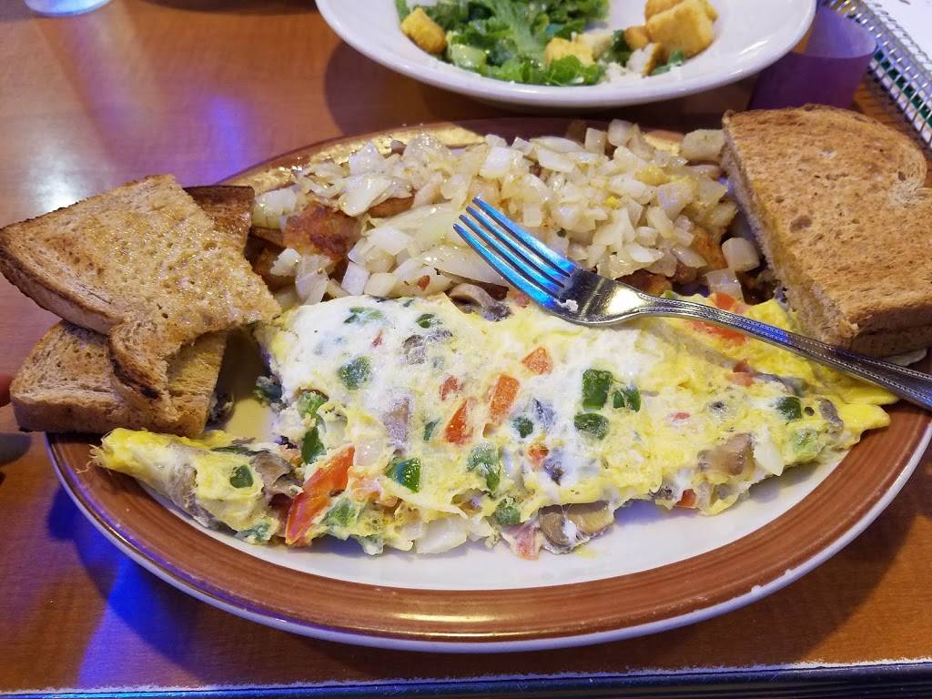 Capitol Diner | restaurant | 800 Eisenhower Blvd, Harrisburg, PA 17111, USA | 7179392279 OR +1 717-939-2279