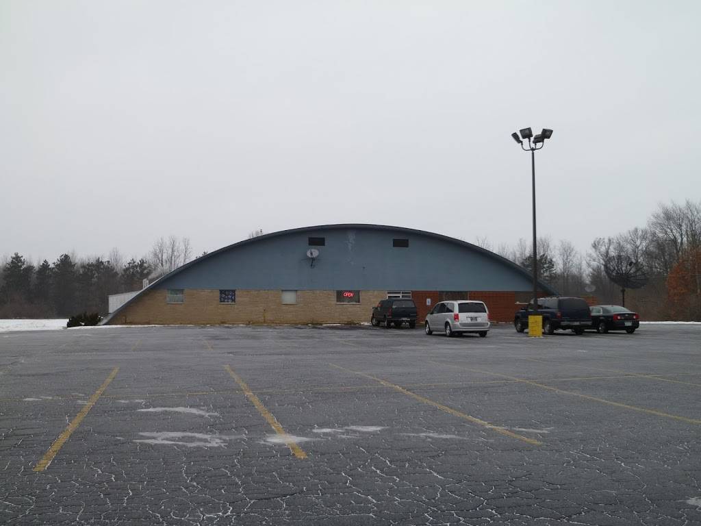 Rainbow Lanes Inc | meal takeaway | 38656 W Red Arrow Hwy, Paw Paw, MI 49079, USA | 2696574870 OR +1 269-657-4870