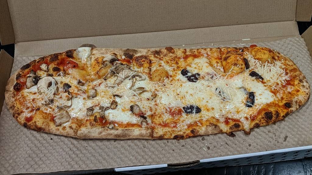 &pizza | restaurant | 1961 Chain Bridge Rd, McLean, VA 22102, USA | 2028398576 OR +1 202-839-8576