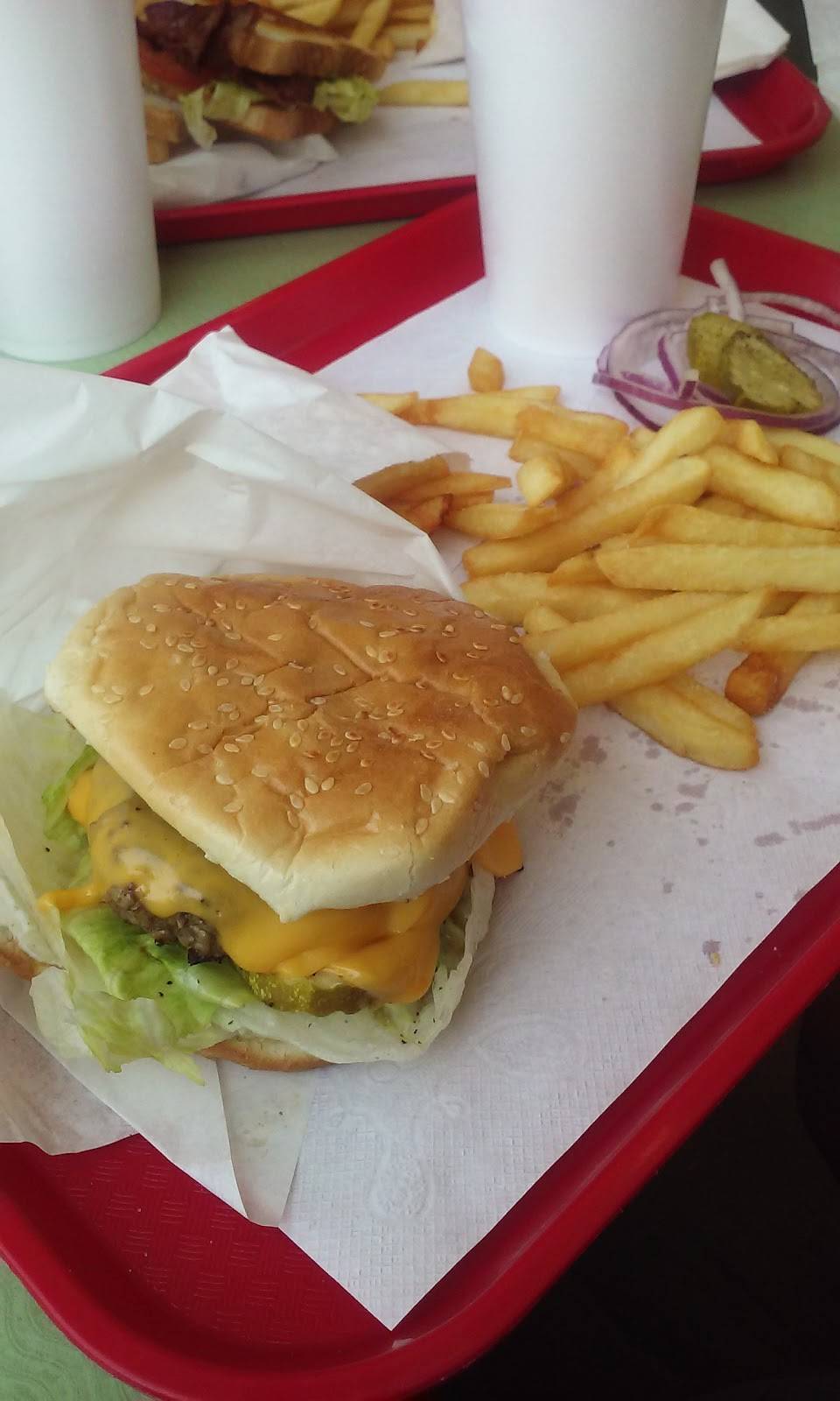 Village Drive-in | restaurant | 3810 60th St, Sacramento, CA 95820, USA | 9164573196 OR +1 916-457-3196