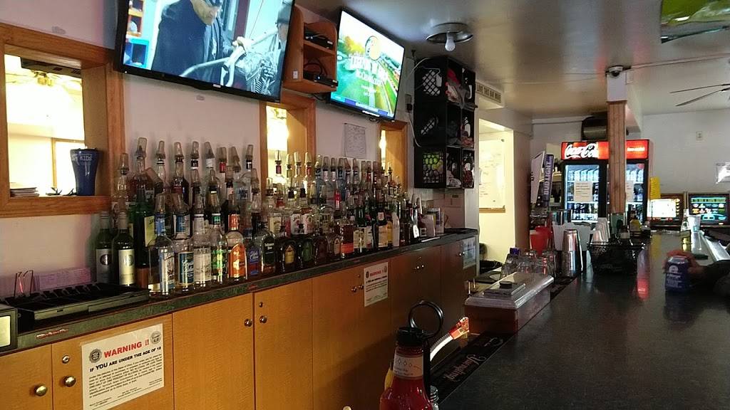 Slims Neighborhood Bar & Grille | restaurant | 13 East Main St, Spring Valley, OH 45370, USA | 9378629999 OR +1 937-862-9999