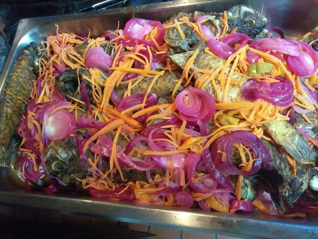 CLIFTONS JAMROCK | restaurant | 426 NW Broad St, Fairburn, GA 30213, USA | 6788335447 OR +1 678-833-5447