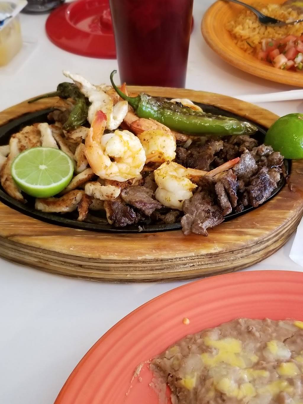 Robles Mexican Restaurant | restaurant | 305 E Dallas St, Canton, TX 75103, USA | 9035673533 OR +1 903-567-3533