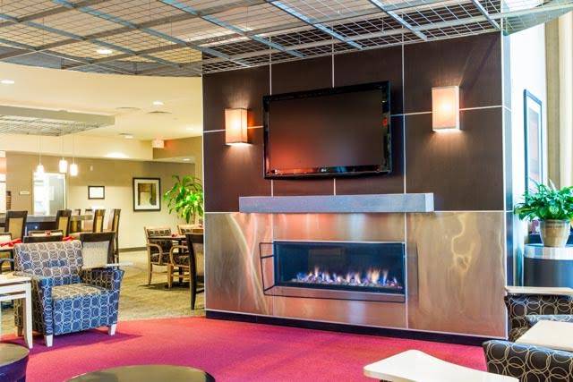 Reflect Bistro | restaurant | 255 Munson Ave, Traverse City, MI 49686, United States | 2317789000 OR +1 231-778-9000