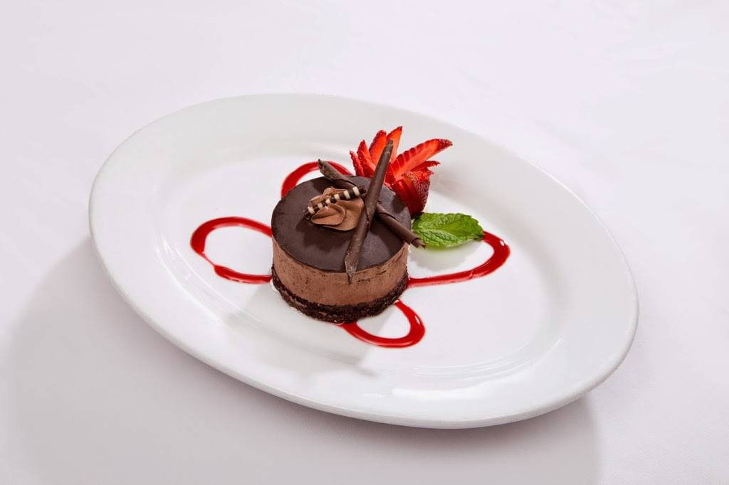 Le Chateau Garden Bistro | restaurant | 325 Bristol St, Costa Mesa, CA 92626, USA | 7145490300406 OR +1 714-549-0300 ext. 406