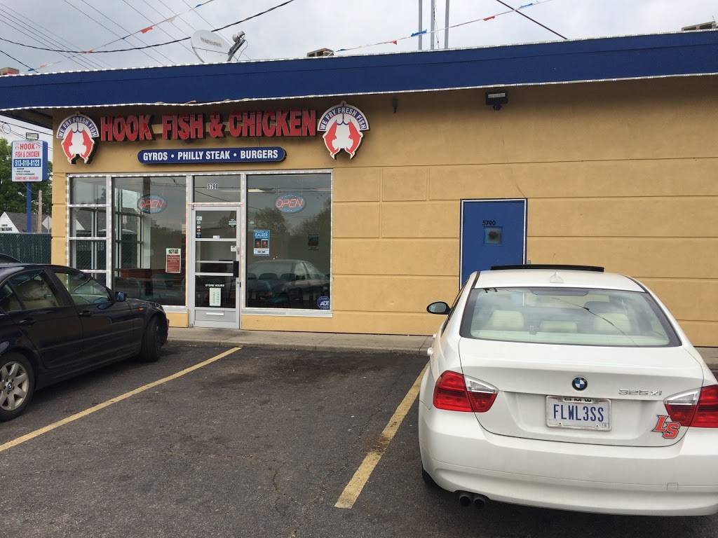 Hook Fish & Chicken | restaurant | 5790 Colerain Ave, Cincinnati, OH 45239, USA | 5138188123 OR +1 513-818-8123