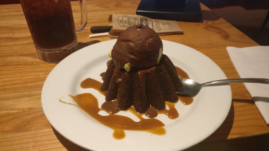 Chilis Grill & Bar | meal takeaway | 113 TX-114, Roanoke, TX 76262, USA | 8174901760 OR +1 817-490-1760