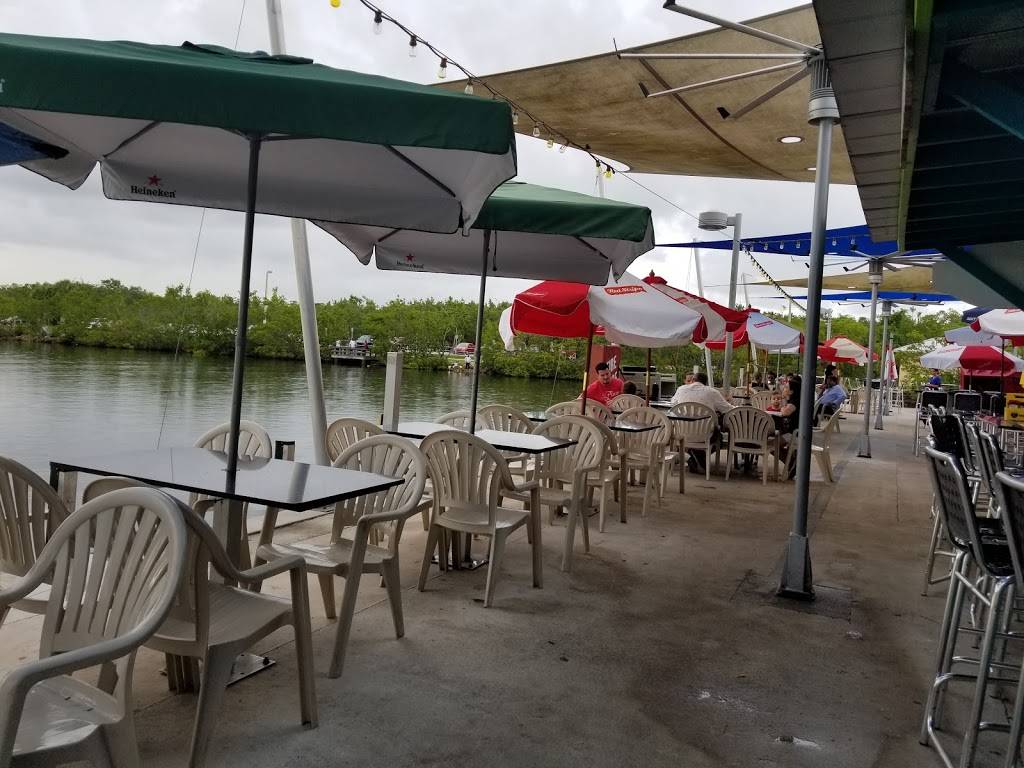 Black Point Ocean Grill | restaurant | 24775 SW 87th Ave, Cutler Bay, FL 33190, USA | 3052583918 OR +1 305-258-3918