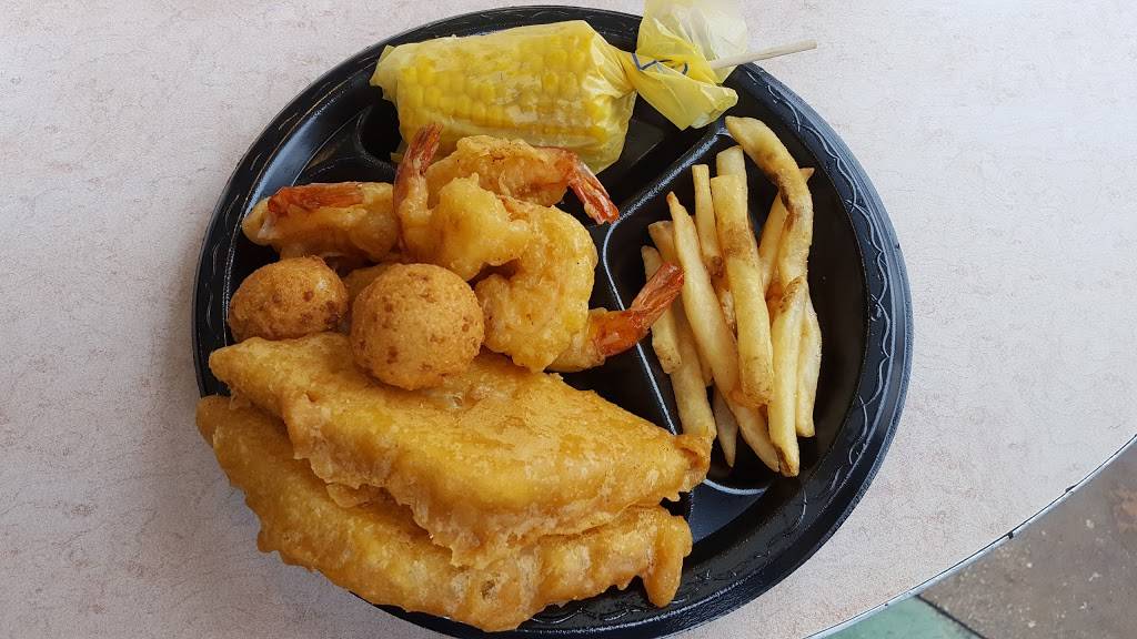 Long John Silvers / A&W | restaurant | 3318 SE Military Dr, San Antonio, TX 78223, USA | 2105910597 OR +1 210-591-0597